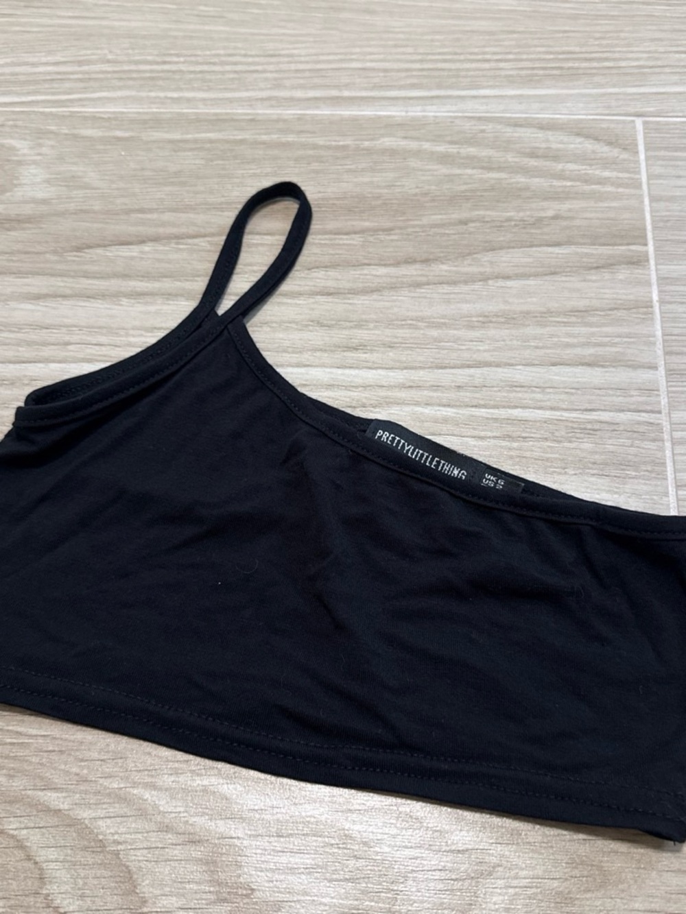PrettyLittleThing Black Stretch Bandeau Cami